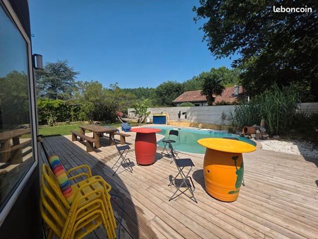 Maison 6 pièces 217 m²
