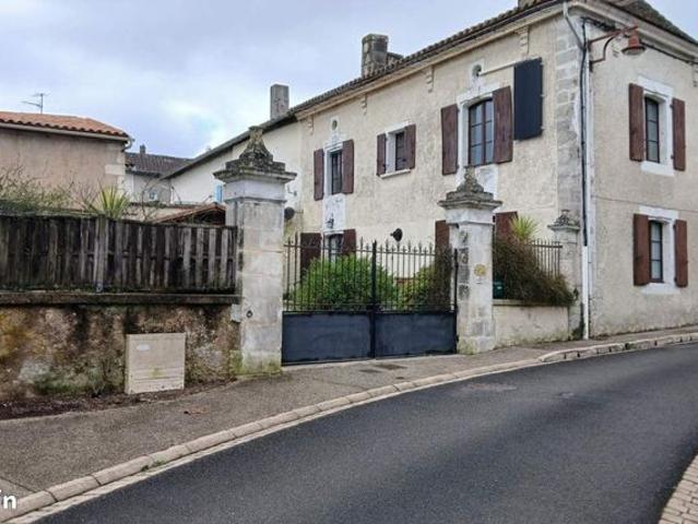 Maison 6 pièces 217 m²