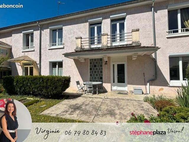 Maison 6 pièces 218 m²