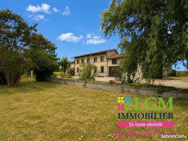 Maison 6 pièces 218 m²