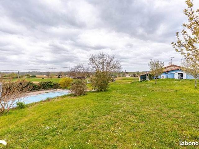 Maison 6 pièces 218 m²