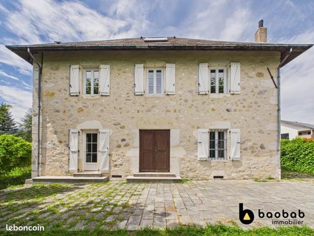 Maison 6 pièces 218 m²