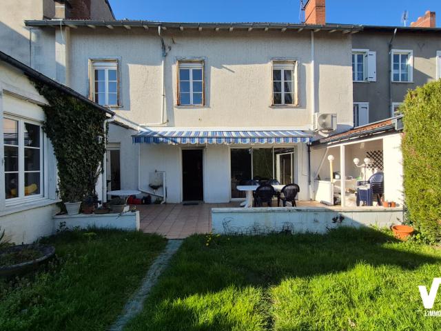 Maison 6 pièces 218 m²