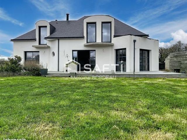Maison 6 pièces 218 m²