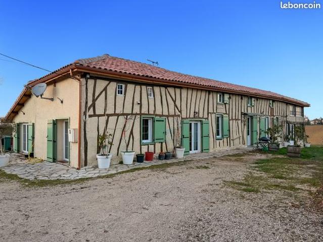 Maison 6 pièces 218 m²