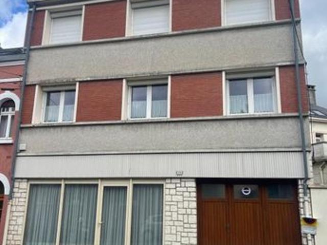 Maison 6 pièces 218 m²