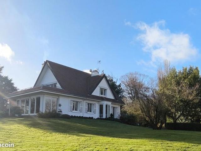 Maison 6 pièces 218 m²