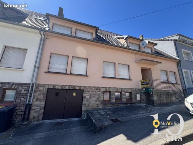 Maison 6 pièces 218 m²