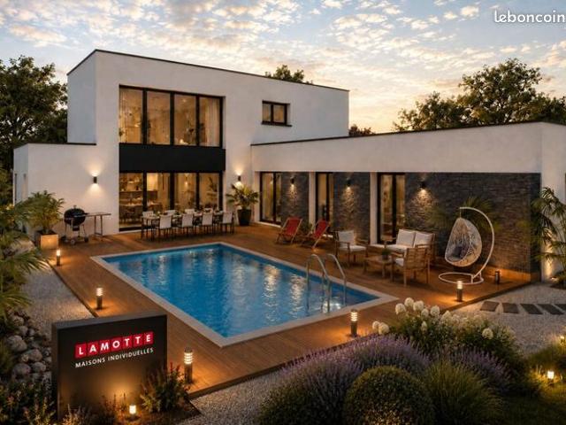 Maison 6 pièces 218 m²