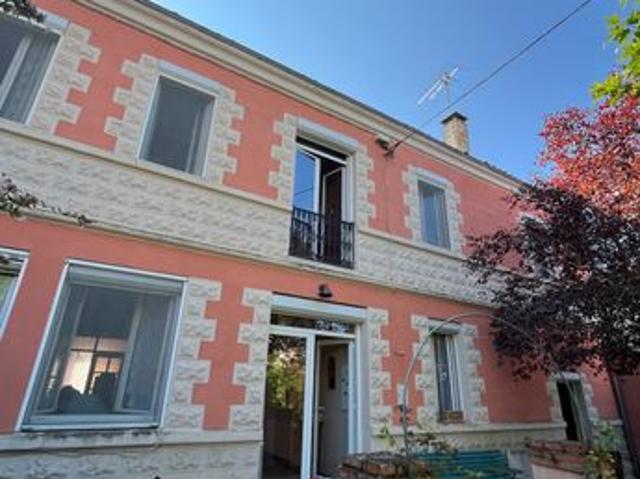 Maison 6 pièces 218 m²