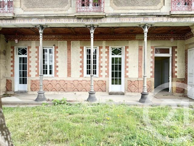 Maison 6 pièces 218 m²