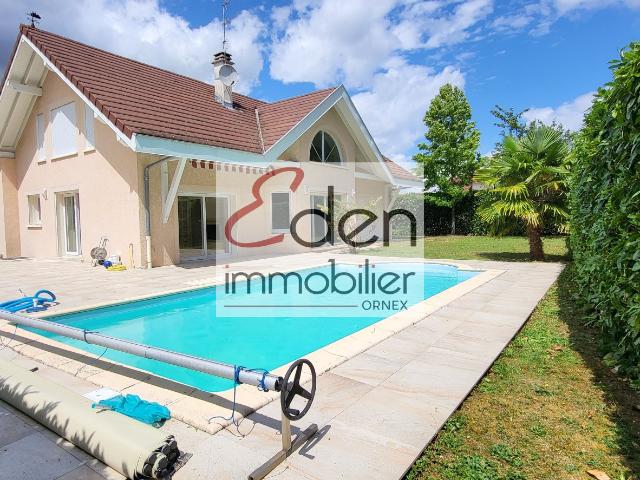Maison 6 pièces 218 m²