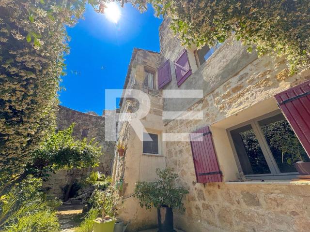 Maison 6 pièces 218 m²