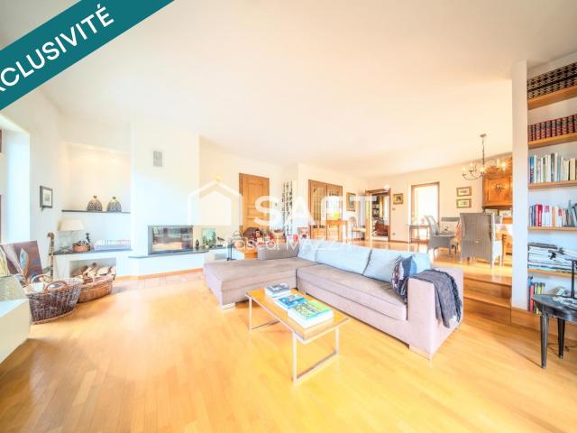 Maison 6 pièces 218 m²