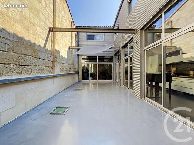 Maison 6 pièces 219 m²