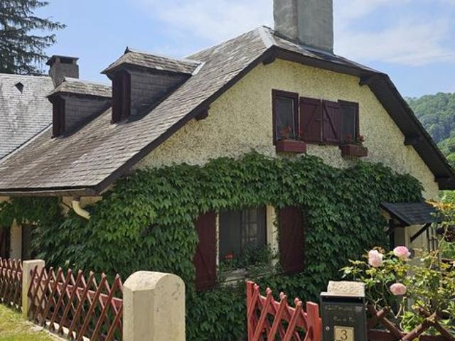 Maison 6 pièces 219 m²