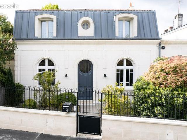 Maison 6 pièces 219 m²