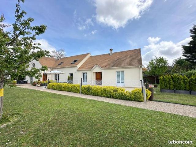 Maison 6 pièces 219 m²