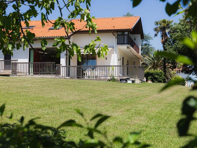 Maison 6 pièces 219 m²