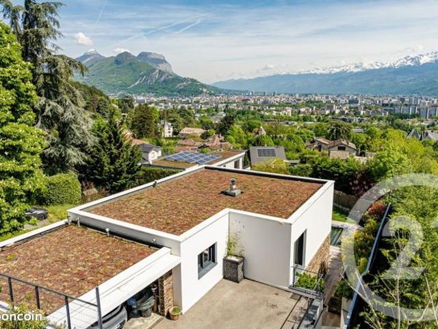 Maison 6 pièces 219 m²