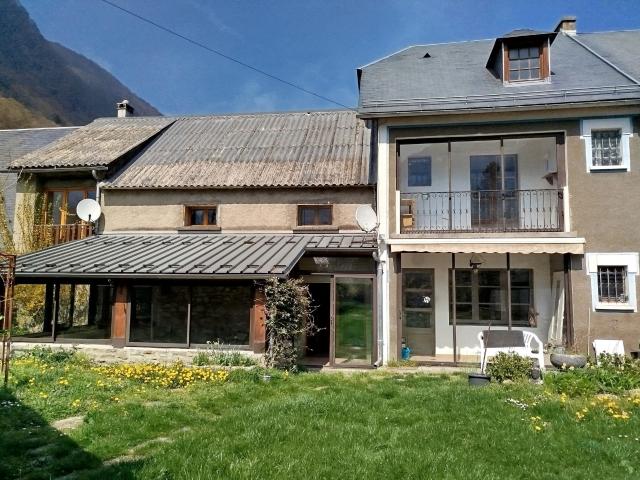 Maison 6 pièces 219 m²