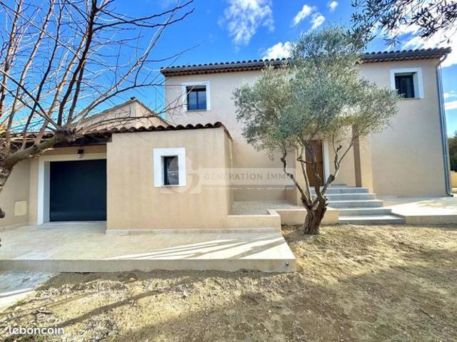Maison 6 pièces 210 m²