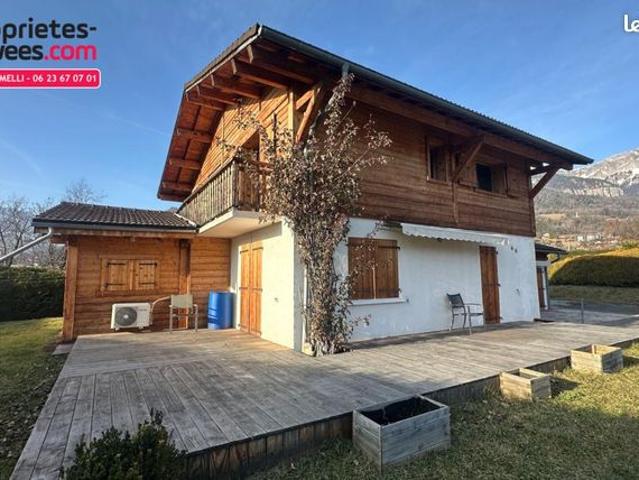 Maison 6 pièces 210 m²
