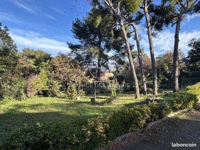 Maison 6 pièces 210 m²