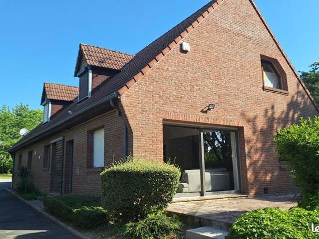 Maison 6 pièces 210 m²