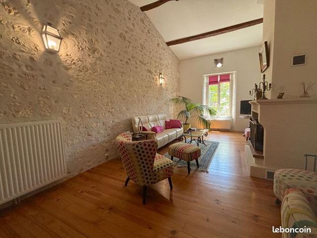 Maison 6 pièces 210 m²