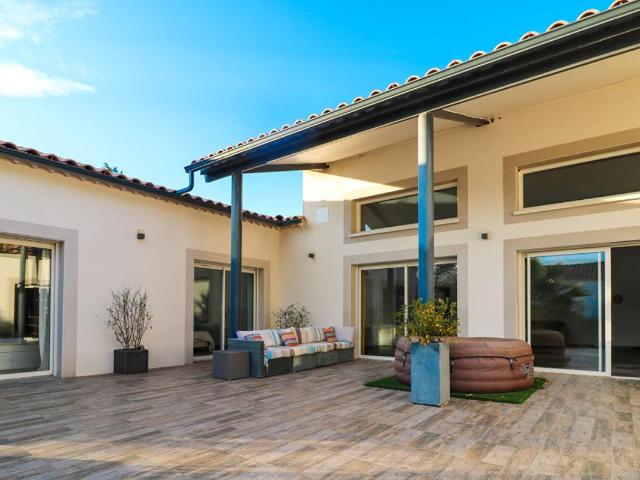 Maison 6 pièces 210 m²