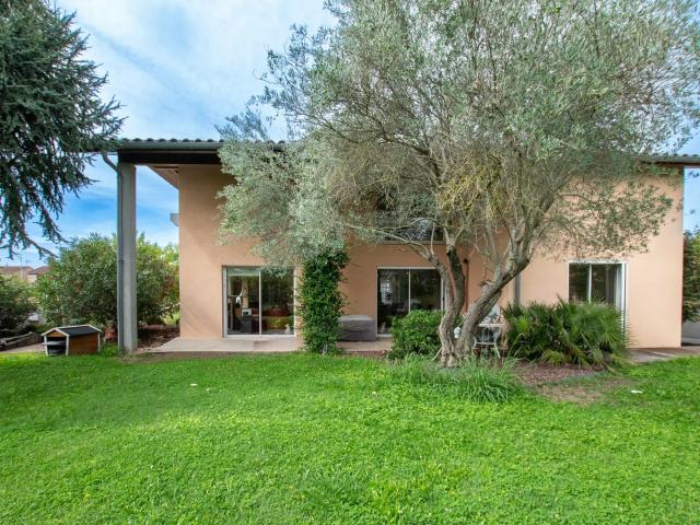 Maison 6 pièces 210 m²