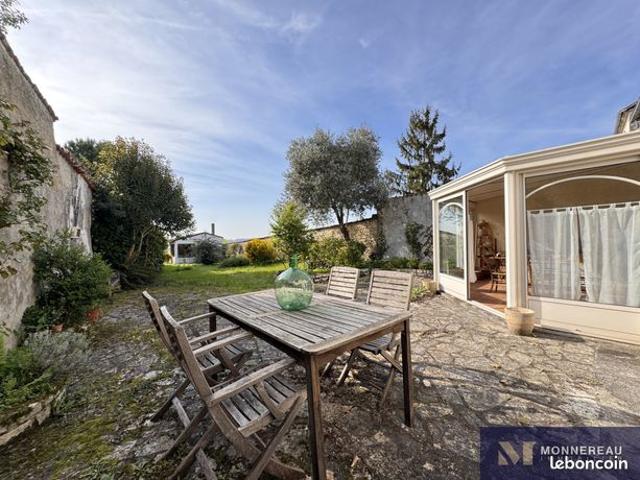 Maison 6 pièces 210 m²