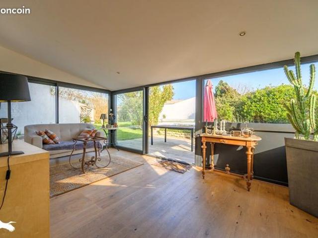 Maison 6 pièces 210 m²