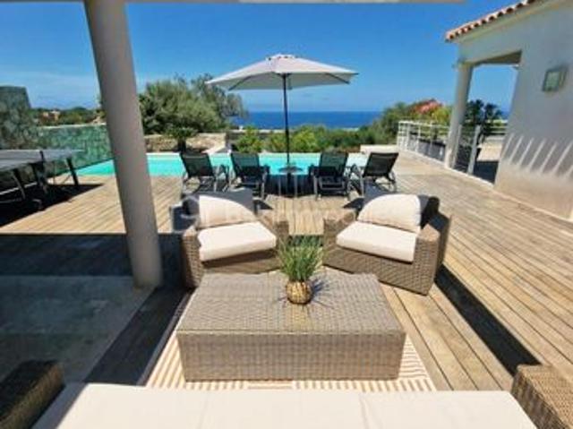 Maison 6 pièces 210 m²