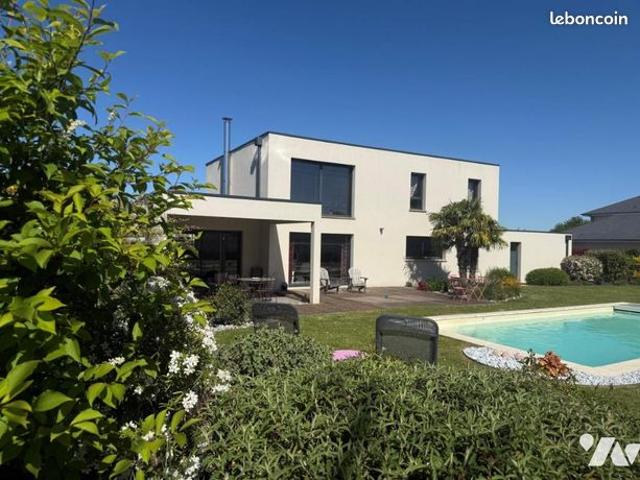 Maison 6 pièces 210 m²