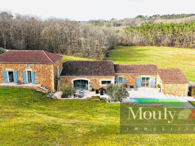 Maison 6 pièces 210 m²