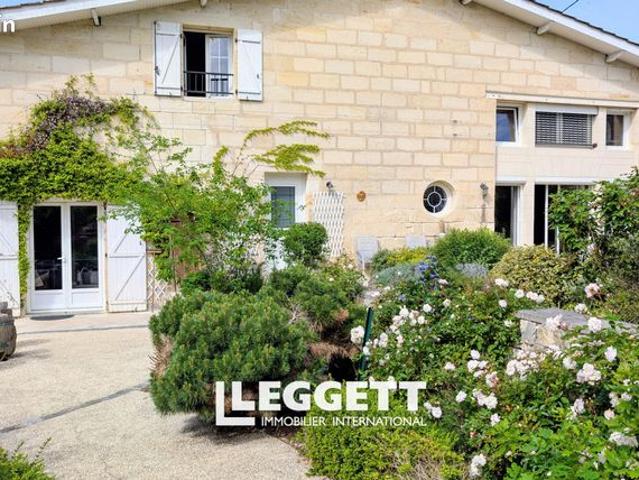 Maison 6 pièces 210 m²