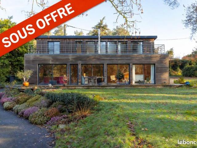 Maison 6 pièces 210 m²