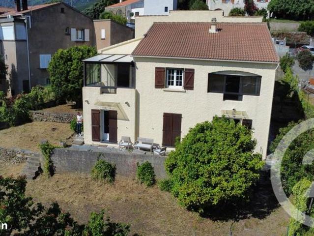 Maison 6 pièces 210 m²