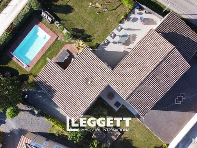 Maison 6 pièces 210 m²