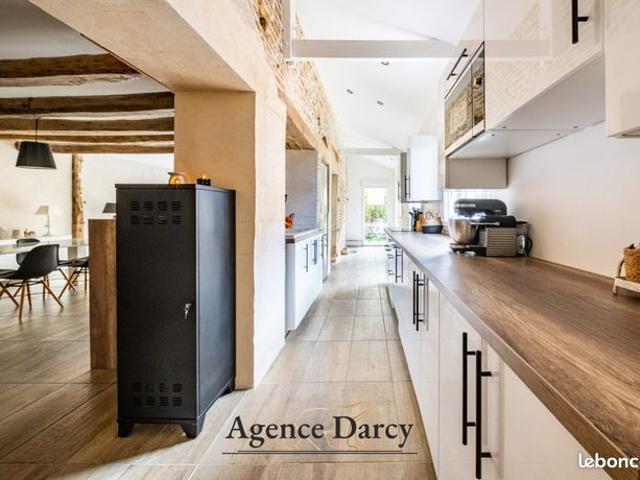 Maison 6 pièces 210 m²