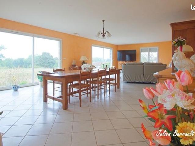 Maison 6 pièces 210 m²