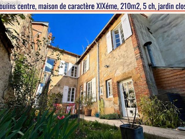 Maison 6 pièces 210 m²
