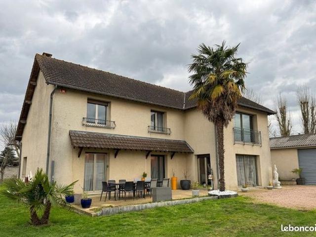 Maison 6 pièces 210 m²