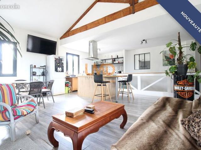 Maison 6 pièces 210 m²