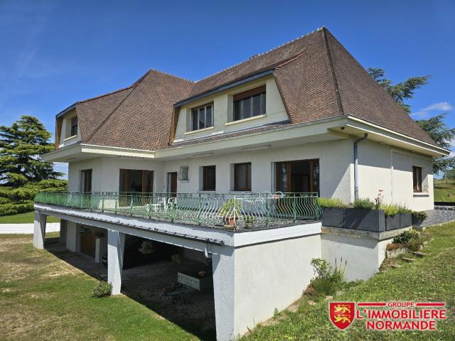 Maison 6 pièces 210 m²