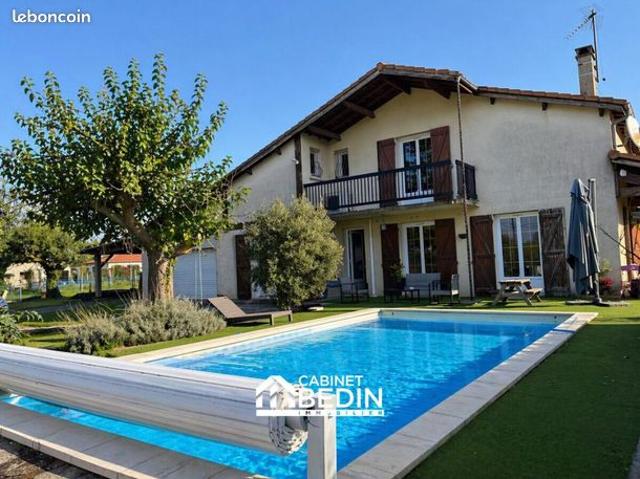 Maison 6 pièces 210 m²