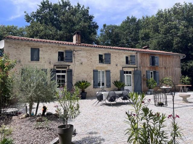 Maison 6 pièces 210 m²