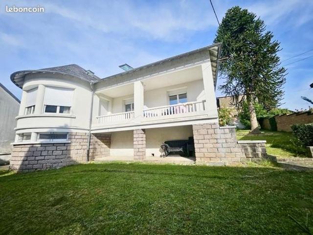 Maison 6 pièces 210 m²